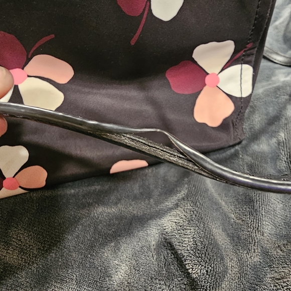 kate spade New York Black Floral Tote with Wristlet - Picture 5 of 14